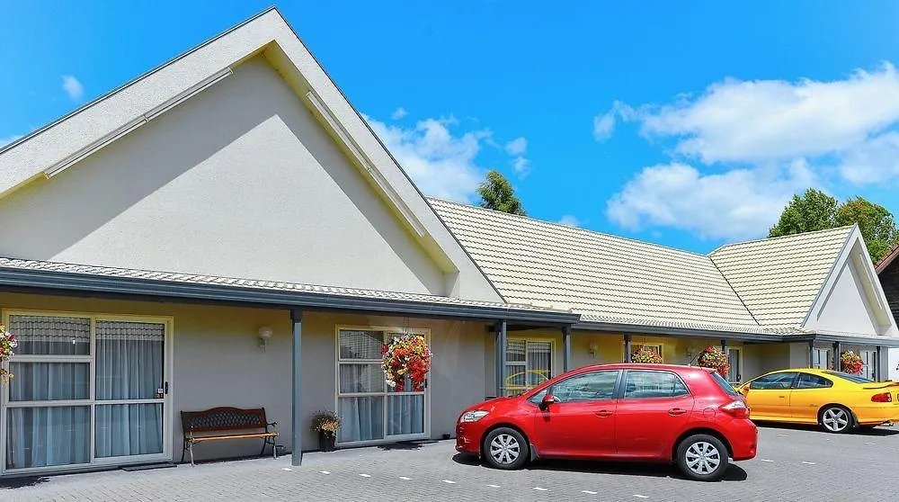 Capri On Fenton Motel Rotorua 4*,